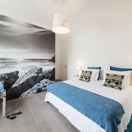 Beachouse - Surf, Alojamento de Acomodação e Pequeno-almoço Ericeira