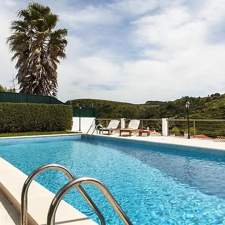 Beachouse - Surf, Bed & Breakfast Ericeira