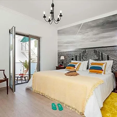 Beachouse - Surf, לינה וארוחת בוקר 4*