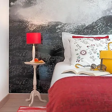 Beachouse - Surf, לינה וארוחת בוקר 4*