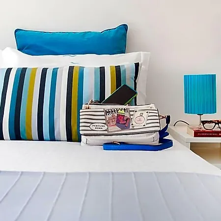 Beachouse - Surf, לינה וארוחת בוקר 4*