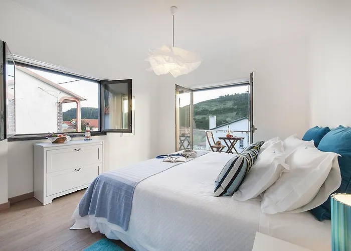 Beachouse - Surf, Bed and Breakfast Ericeira