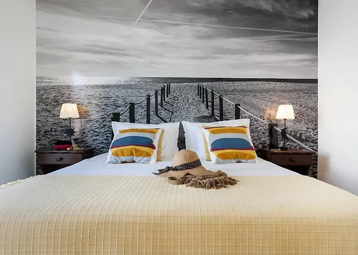 Bed and Breakfast Beachouse - Surf, Ericeira