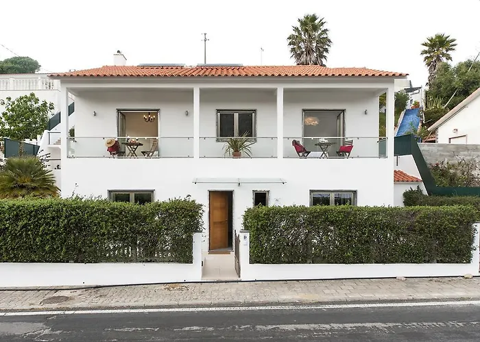 Beachouse - Surf, Bed and Breakfast Ericeira