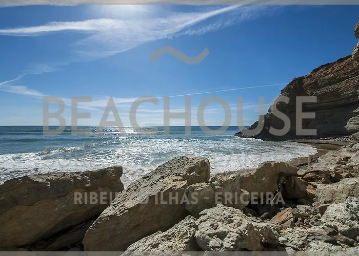 Beachouse - Surf, Bed and Breakfast Ericeira